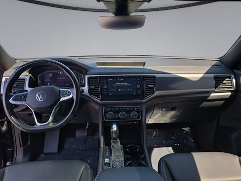 Used 2020 Volkswagen Atlas Cross Sport SEL AWD/4WD image 23
