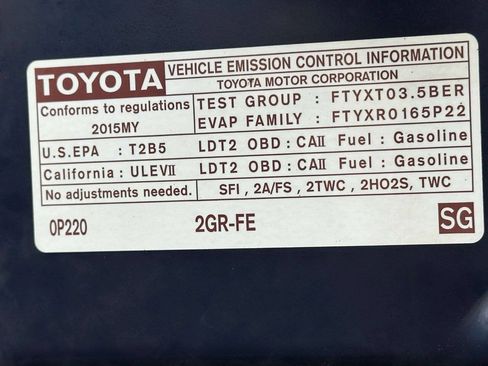 Used 2015 Toyota Highlander XLE AWD/4WD image 40