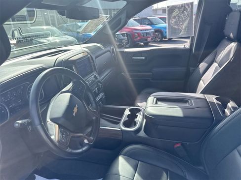 Used 2022 Chevrolet Silverado 1500 High Country image 11