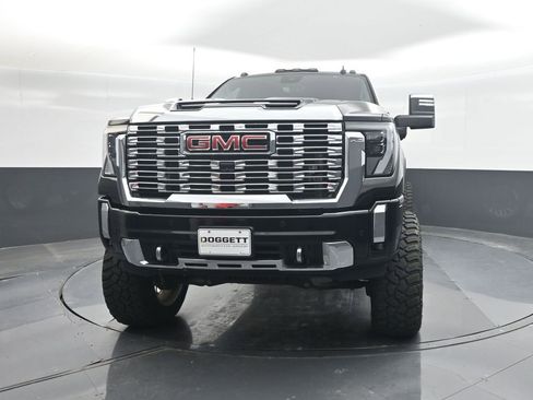 Used 2024 GMC Sierra 3500 Denali w/ Denali Reserve Package AWD/4WD image 5
