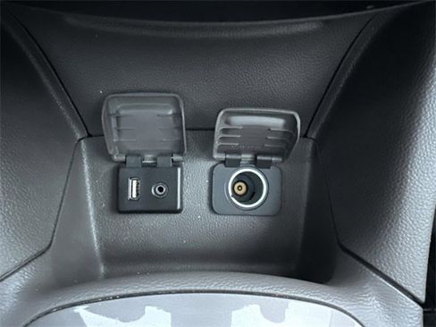 Used 2018 Chevrolet Cruze Premier image 45