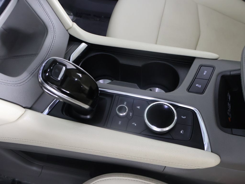 Used 2020 Cadillac XT6 Premium Luxury AWD/4WD image 50