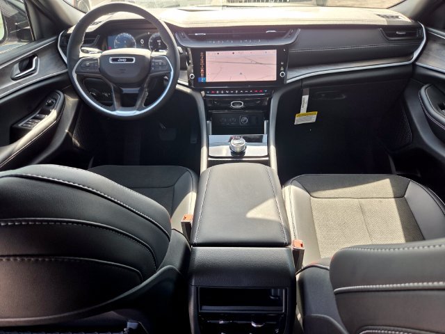 New 2026 Jeep Grand Cherokee Altitude RWD image 14