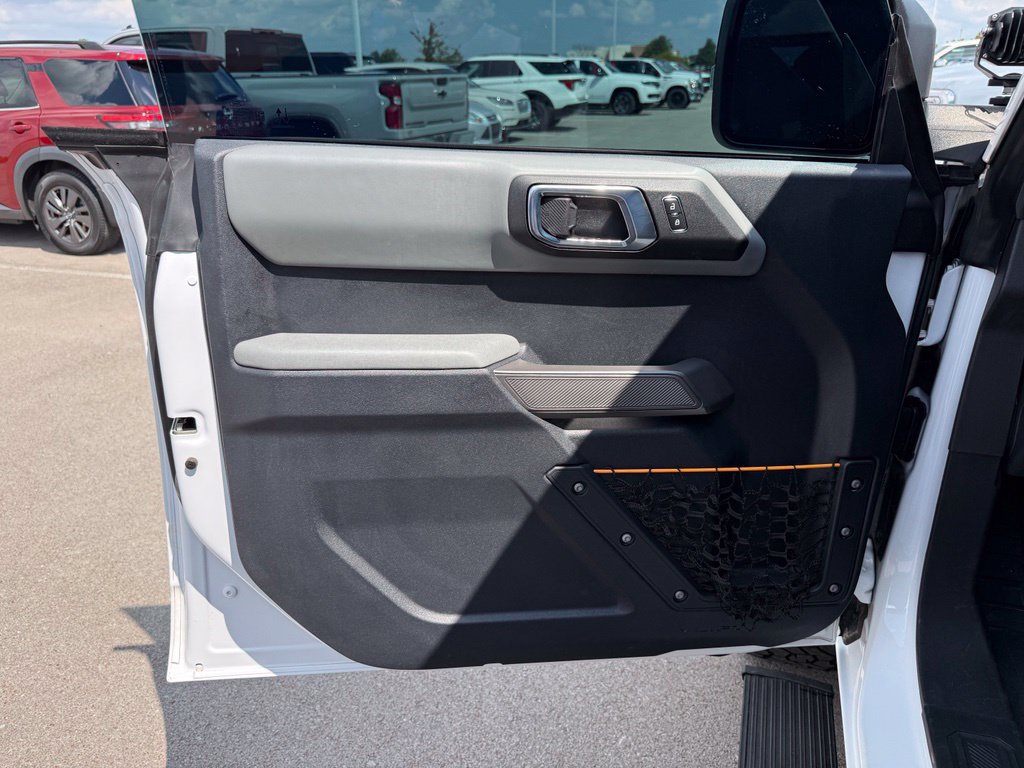 Used 2022 Ford Bronco Badlands AWD/4WD image 6