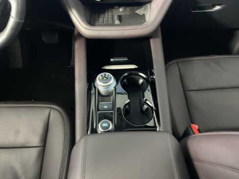 Used 2025 Ford Explorer Platinum w/ LUX Leather Package image 18