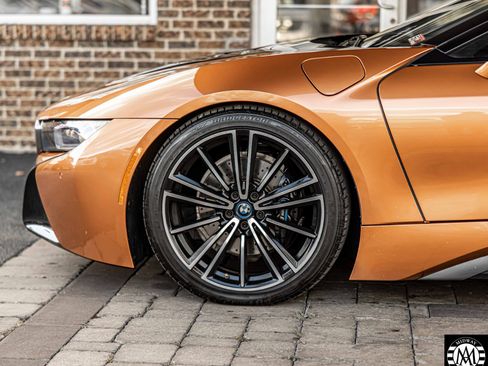 Used 2019 BMW i8 Roadster image 8