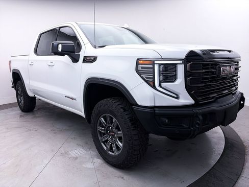 Used 2025 GMC Sierra 1500 Pro w/ Pro Value Package image 14
