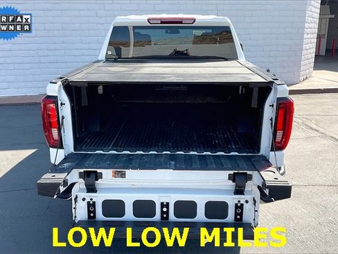 Used 2023 GMC Sierra 1500 SLT w/ SLT Convenience Package image 34