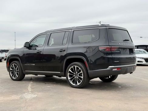 Used 2022 Jeep Wagoneer Series III w/ Premium Group I image 5