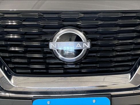 Certified 2023 Nissan Rogue SV AWD/4WD image 32