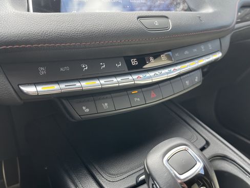 Used 2019 Cadillac XT4 Sport image 37