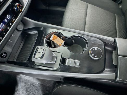 Used 2024 Nissan Rogue SV image 20