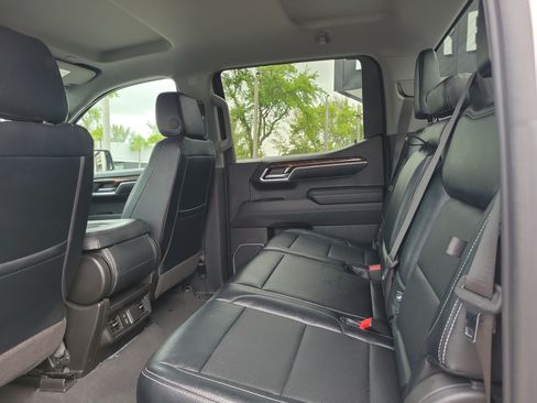 Used 2023 GMC Sierra 1500 Elevation AWD/4WD image 14