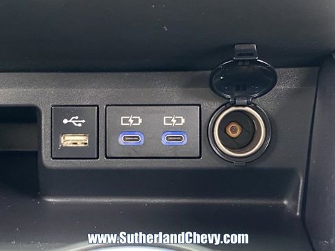 Used 2022 Toyota Highlander XLE image 32