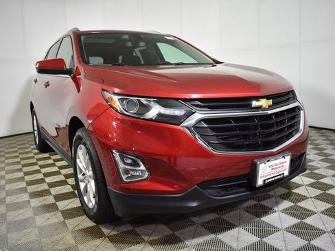 Used 2018 Chevrolet Equinox LT w/ Sun & Infotainment Package image 3