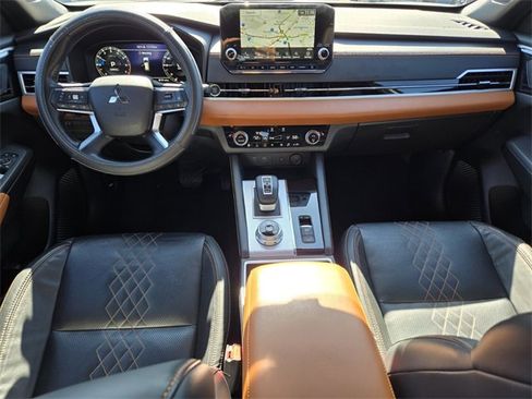 Used 2022 Mitsubishi Outlander SEL image 11