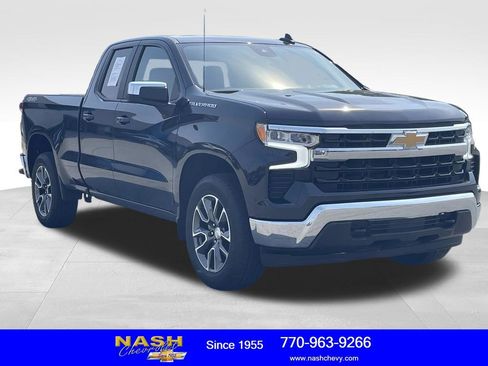 Used 2024 Chevrolet Silverado 1500 LT image 1