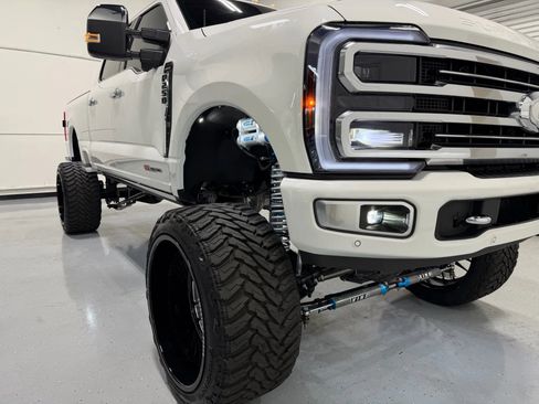 Used 2024 Ford F250 Limited image 23