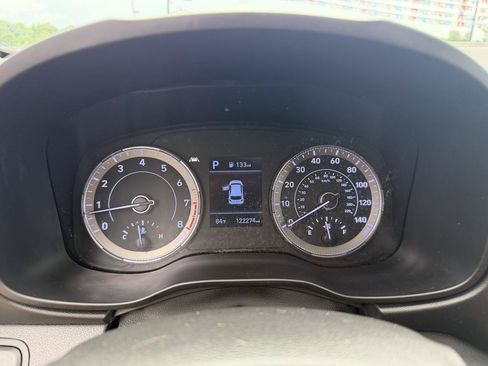 Used 2022 Hyundai Venue SEL w/ Cargo Package FWD image 25
