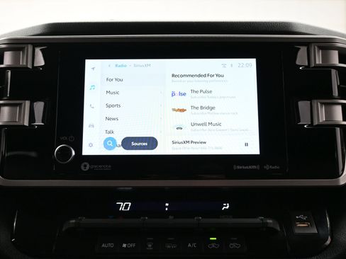 Used 2022 Toyota Tundra SR5 image 32