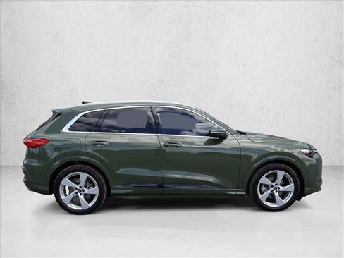 Used 2025 Audi Q5 Prestige AWD/4WD image 10
