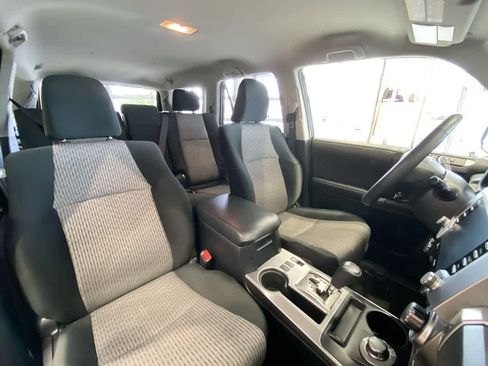 Used 2024 Toyota 4Runner SR5 AWD/4WD image 26