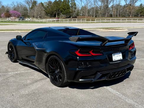 Used 2024 Chevrolet Corvette Z06 w/ Stealth Interior Trim Package image 12