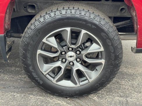 Used 2023 Chevrolet Silverado 1500 RST w/ Z71 Off-Road Package image 7