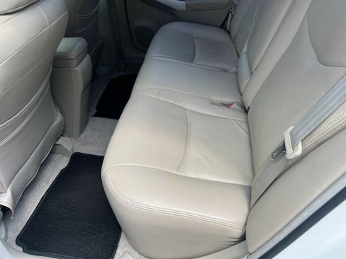 Used 2010 Toyota Prius Three image 21
