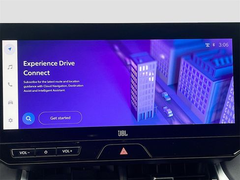 Used 2024 Toyota Venza Limited image 13