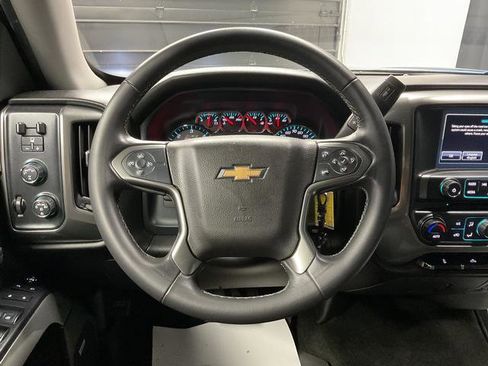 Used 2018 Chevrolet Silverado 1500 LT w/ All Star Edition image 15