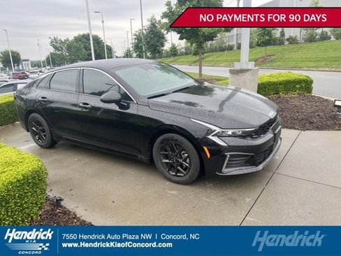 Certified 2025 Kia K5 LXS FWD image 1