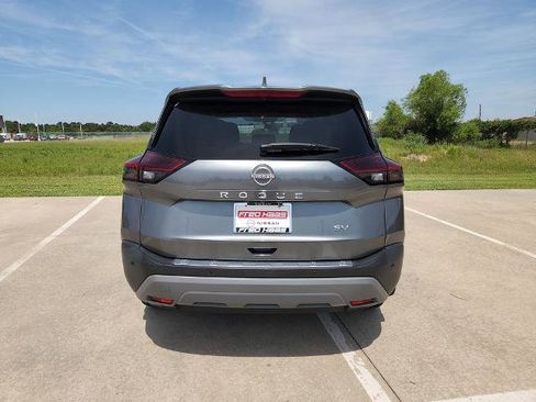 Certified 2023 Nissan Rogue SV FWD image 6
