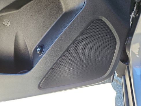 Used 2023 Chevrolet Equinox LT FWD image 23