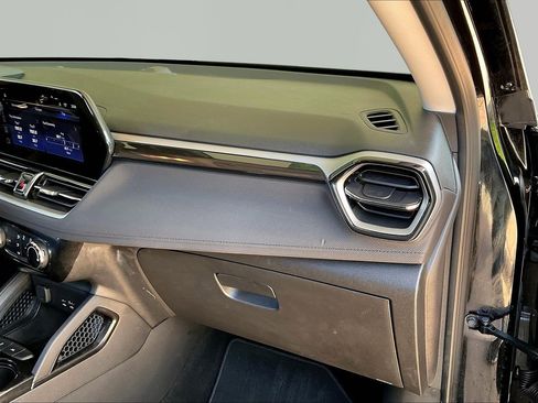 Used 2025 Chevrolet TrailBlazer LT FWD image 24