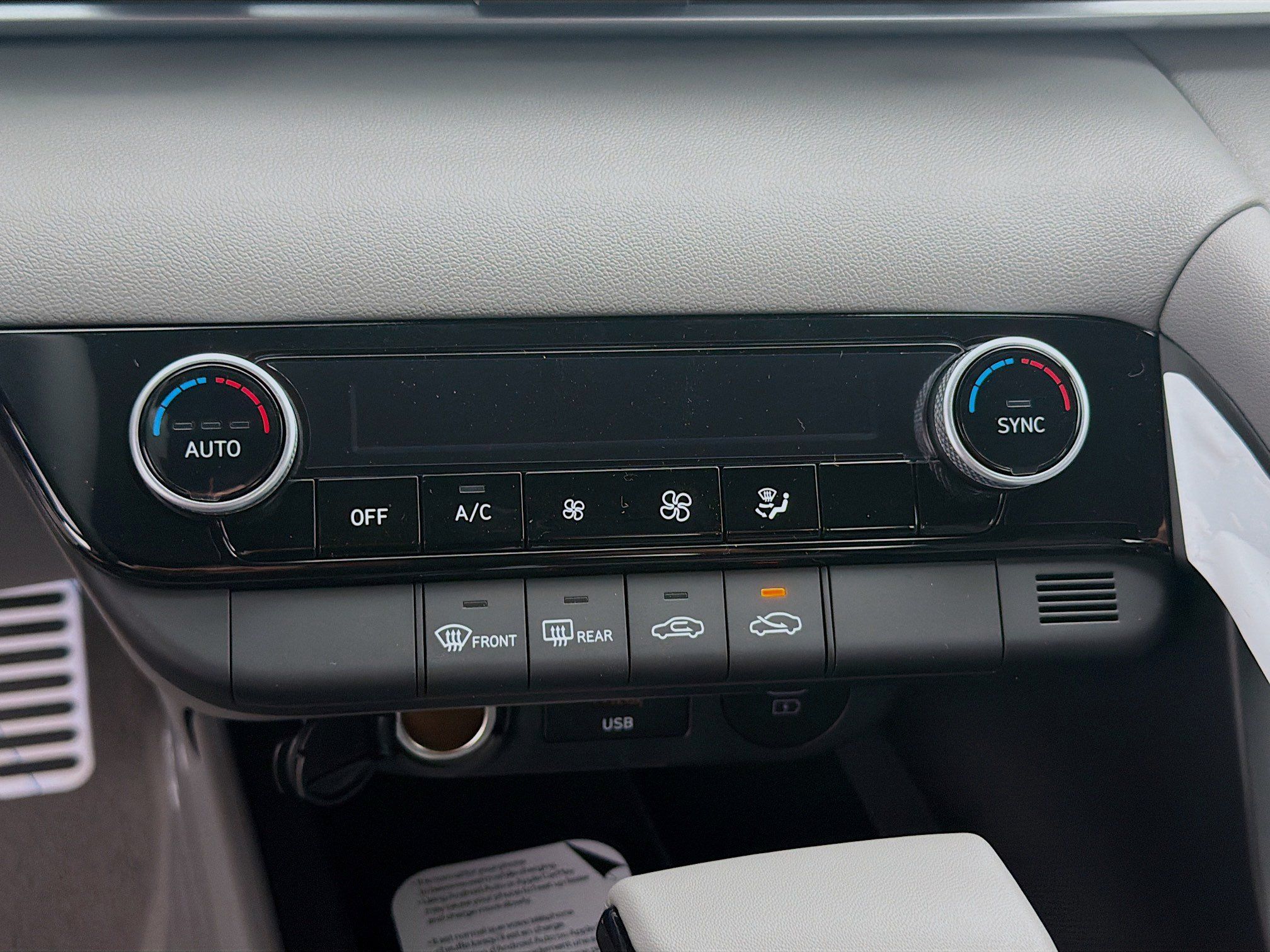 New 2026 Hyundai Elantra Sport FWD image 13