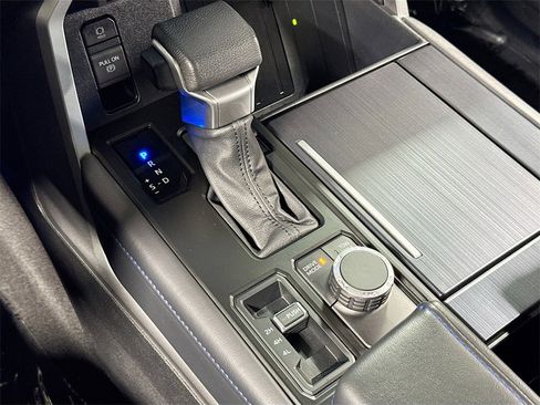 Used 2023 Toyota Tundra Platinum image 23