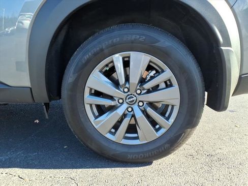 Used 2025 Nissan Pathfinder S image 22