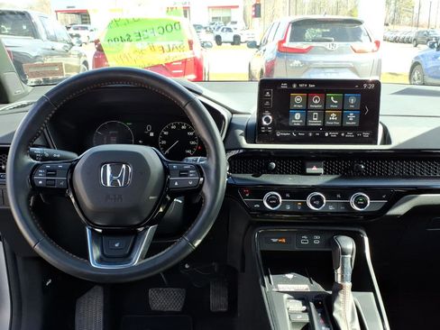 Used 2023 Honda CR-V Sport Touring image 8