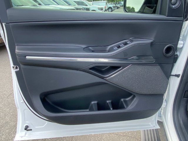 New 2027 Lincoln Navigator Reserve w/ Jet Appearance Package AWD/4WD image 11