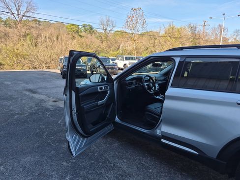Certified 2023 Ford Explorer XLT w/ Equipment Group 202A image 10