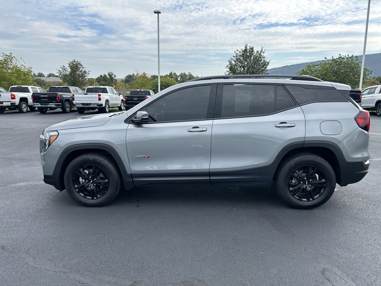 Used 2024 GMC Terrain AT4 w/ Tech Package AWD/4WD image 4