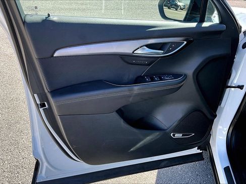 Used 2025 Buick Envision Sport Touring image 24