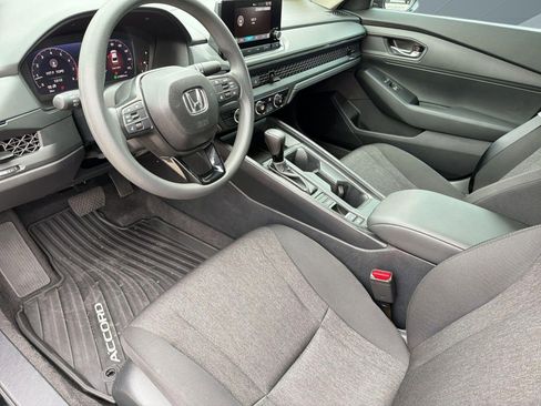 Used 2025 Honda Accord LX image 4