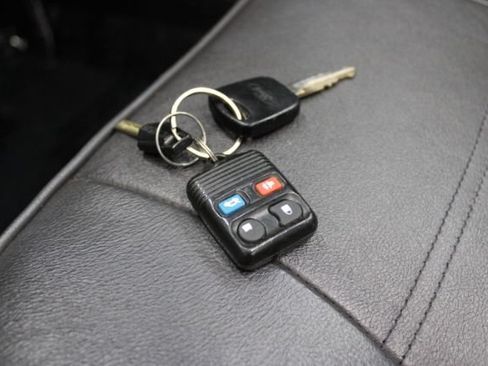 Used 2004 Ford Mustang Premium RWD image 15