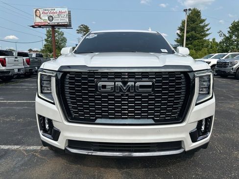 Used 2023 GMC Yukon XL Denali Ultimate image 2