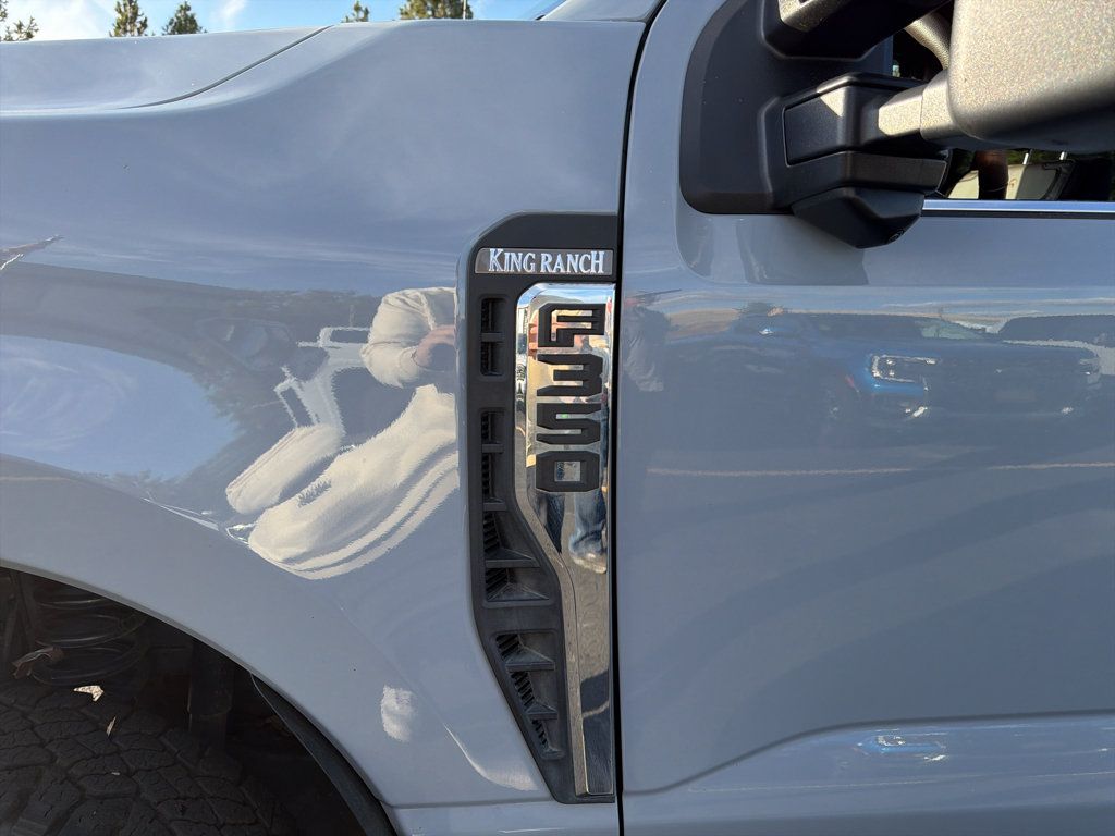Used 2025 Ford F350 King Ranch AWD/4WD image 25
