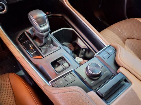 Certified 2024 Toyota Grand Highlander AWD image 29