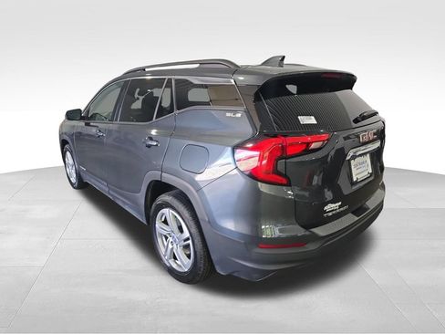 Used 2018 GMC Terrain SLE w/ Driver Convenience Package AWD/4WD image 3