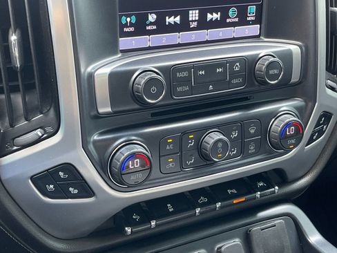 Used 2018 GMC Sierra 1500 SLT AWD/4WD image 21